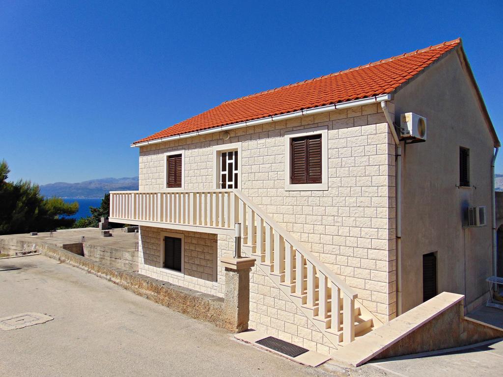 Apartment Baloevic Postira Exterior photo